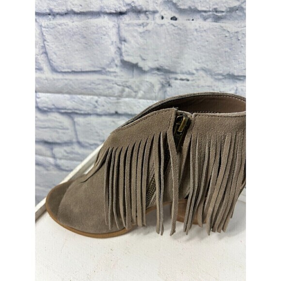 Steve Madden Women 7M Taupe Boot Suede Leather Zip Open Toe Fringe Heeled Bootie - Picture 7 of 12